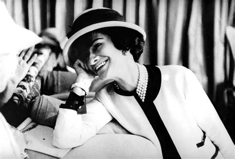 porque coco chanel decidio diseñar|Coco Chanel españa.